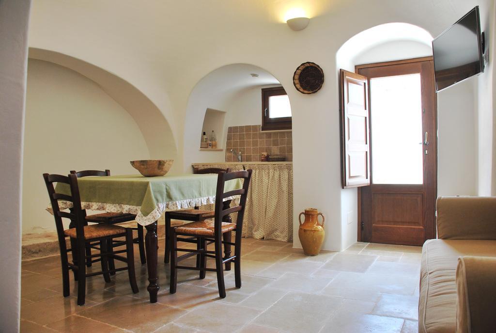 Il Trullo Del Viaggiatore Alberobello Exterior photo